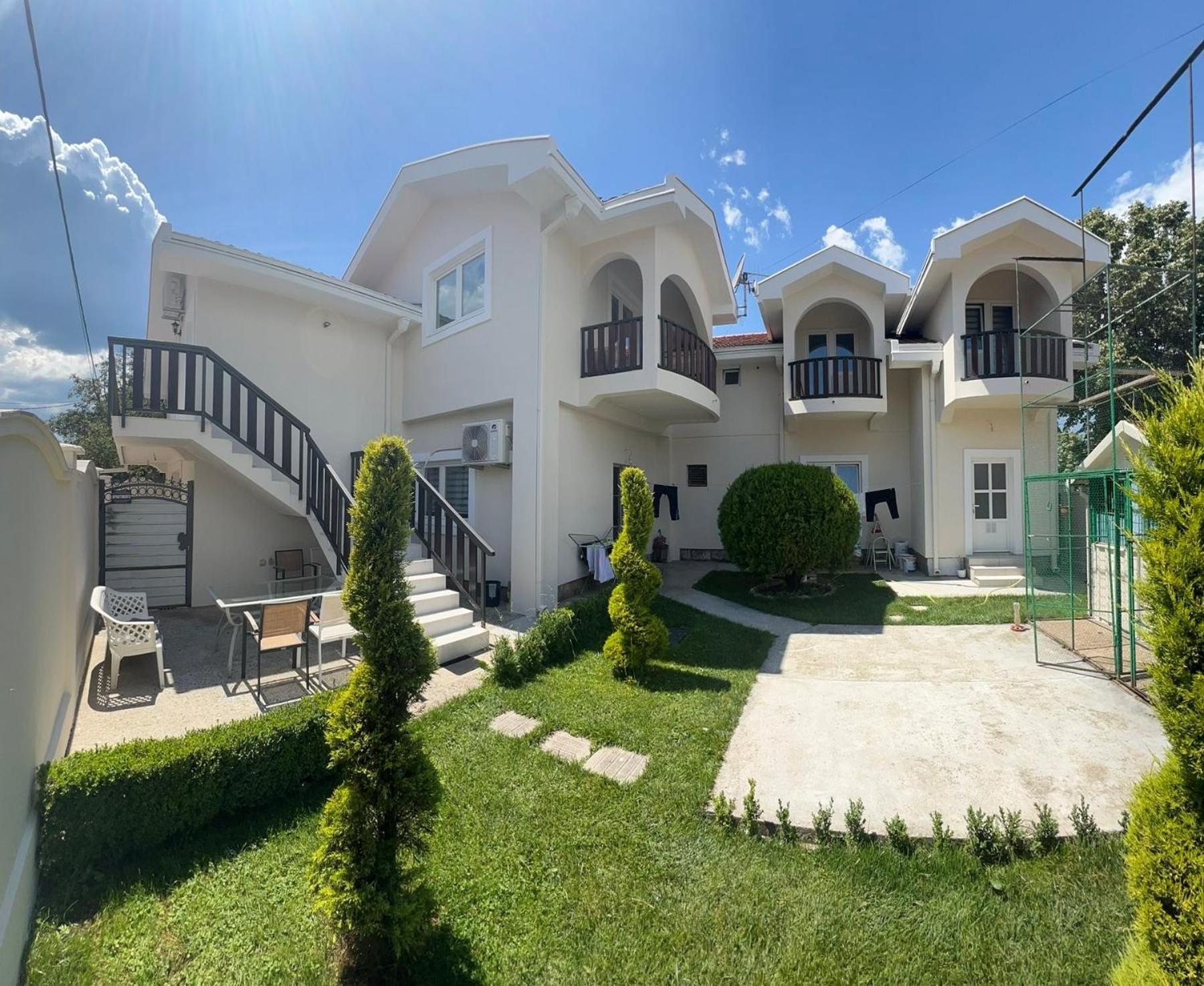 Js Apartmani Niksic Luaran gambar