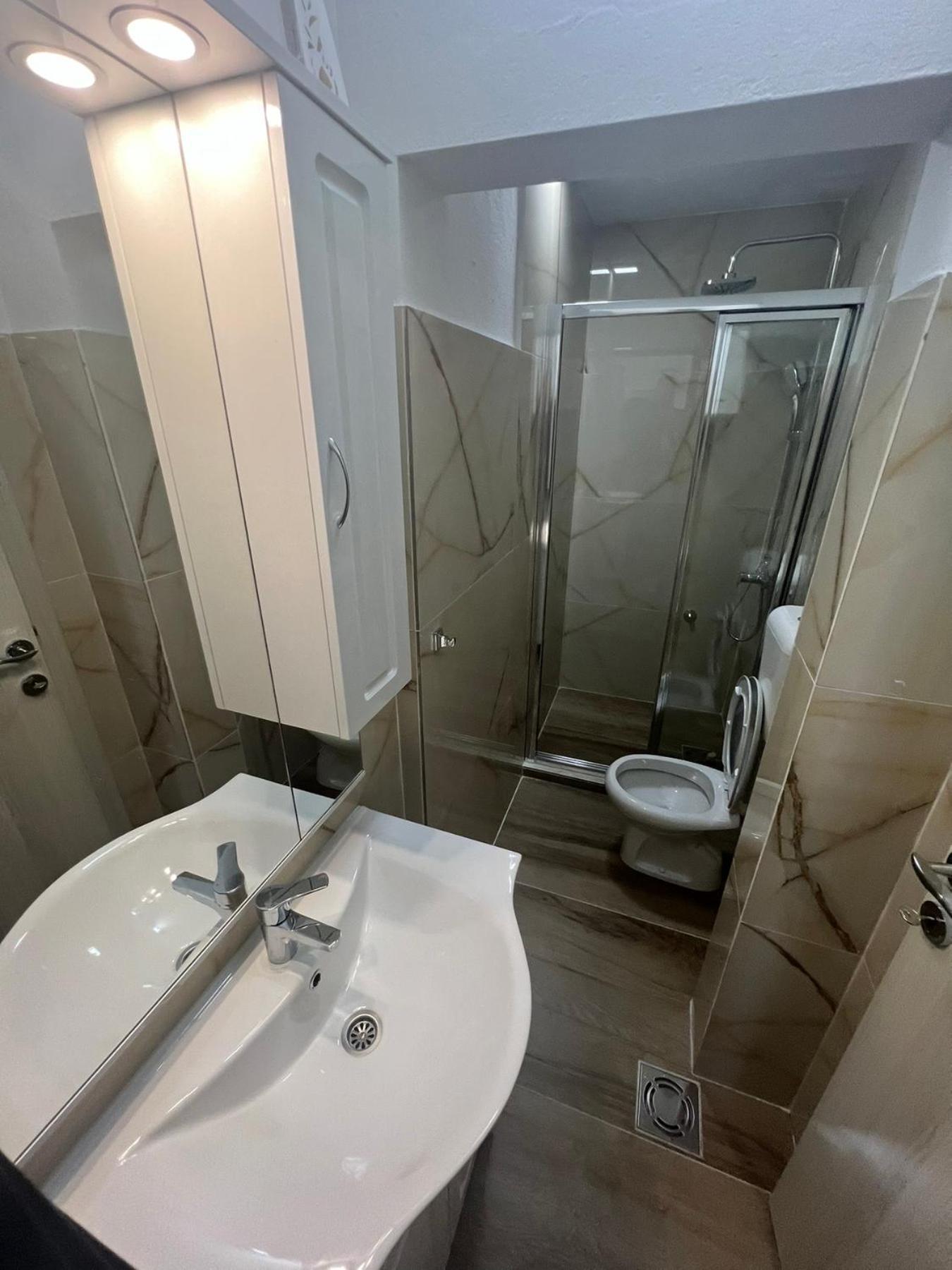 Js Apartmani Niksic Luaran gambar
